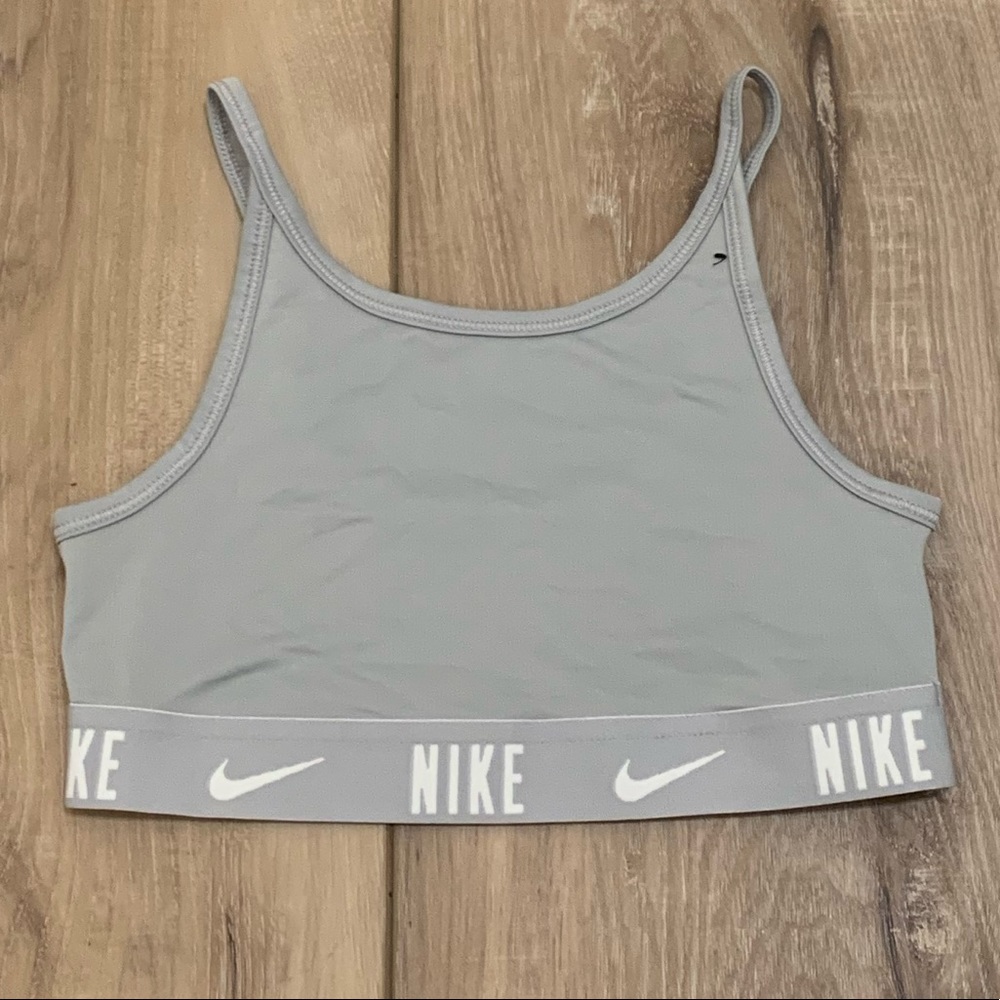Nike sports bra size XS